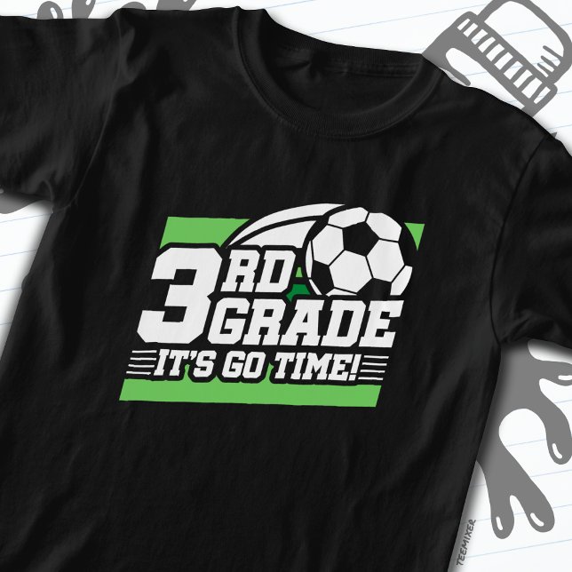 T-shirt Football de 3e année Premier jour Retour à l'école (Créateur téléchargé)
