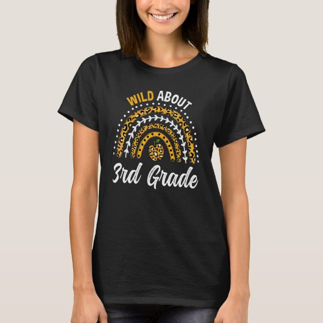 T-shirt Fou de l'enseignant de 3e année Arc-en-ciel 1 (Devant)