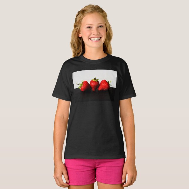 T-shirt Fraises Sur Blanc Sur Noir Gcm (Devant entier)