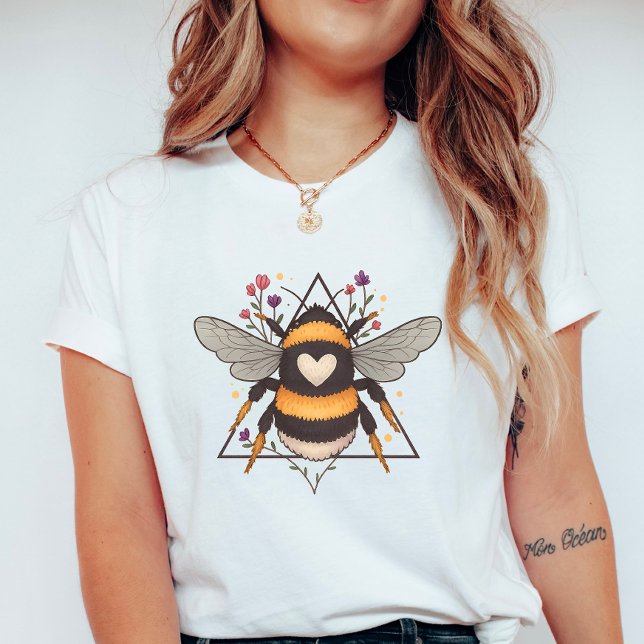 T-shirt Frame florale Bumblebee; Abeille du coeur mignonne (Créateur téléchargé)