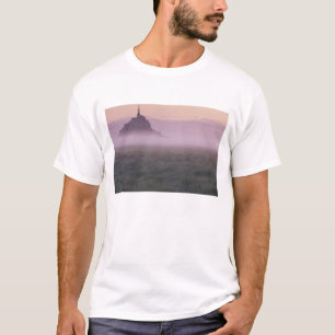T-shirt FRANCE, Normandie Mont St. Michel. Brume matinale