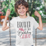 T-shirt Frère de la fille d'anniversaire Equipe personnali<br><div class="desc">Vous cherchez une chemise d'anniversaire qui fera de votre fête une réussite? Ne cherchez pas plus loin que nos maillots d'équipe d'anniversaire assortis! Ces tee - shirts élégants sont parfaits pour toute fête d'anniversaire. Nos chemises assorties font un grand cadeau pour vos amis et votre famille, et peuvent être portées...</div>