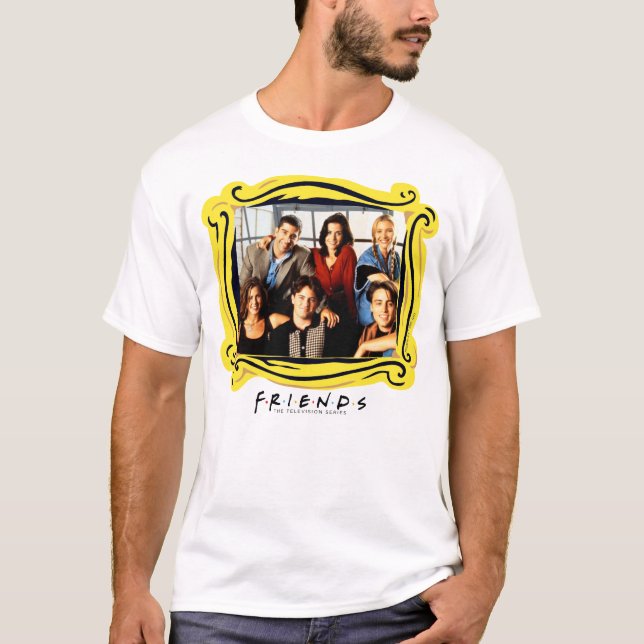 T-shirt FRIENDS™| Assis dans l'appartement de Monica (Devant)