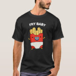 T-shirt Fry Baby Funny French Fries Pun Dark BG<br><div class="desc">Fry Baby Funny French Fries Pun présente un mignon pack de frites portant une petite couche et aspirant sur une suce. Un cadeau pour la famille et les amis qui mignonne frites pun alimentaire.</div>