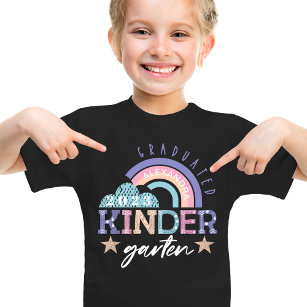 T-Shirt Fun Rainbow Graduated Kindergarten Classe de 2022