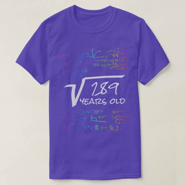 T-shirt Funny 17th Birthday Math Design Racine Carré de 28 (Design devant)