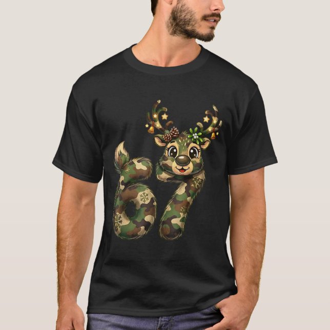 T-shirt Funny 67 Christmas Holiday Camo Hunting Reindeer D (Devant)