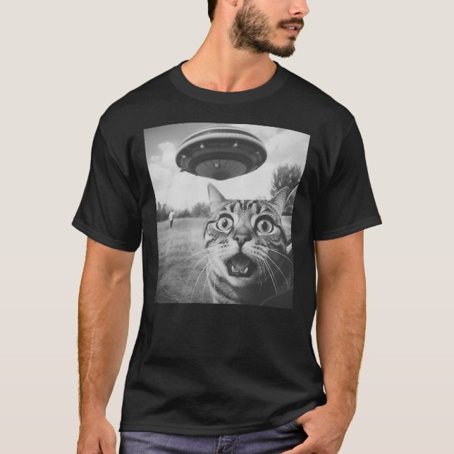 T-shirt Funny Cat Selfie with UFO, Scared Cat Spaceship UF (Devant)