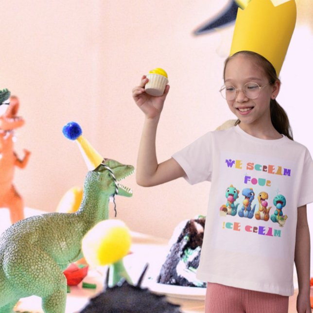 T-shirt Funny Dinosaur Cri Quatre glaces 4e anniversaire (Créateur téléchargé)