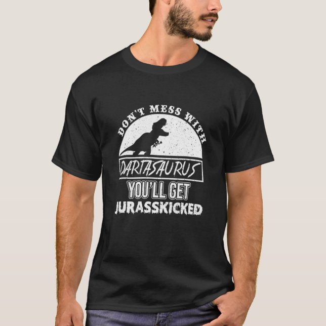 T-shirt Funny Dinosaur Playing Darts Dino T Rex (Devant)