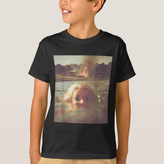 T-shirt Funny Doll Face Swimming Meme  (Devant)