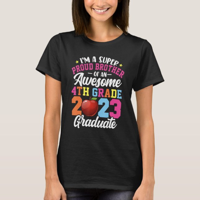 T-shirt Funny Fier Frère d'une classe de 2023 4e année G (Devant)