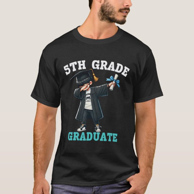 T-shirt Funny Garçons de 5e année Graduation Grad Dabbing  (Devant)