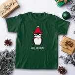 T-shirt Funny Grouchy Chat Catmas Humour Noël<br><div class="desc">Entrez dans l'esprit festif avec une torsion hilarante ! Notre chemise de Noël Cat-mas est équipée d'un chat tuxedo noir et blanc râpé et agacé, enchevêtré dans les lumières des fêtes, apportant l'humour Ho Ho à votre garde-robe de vacances. Parfait pour les amoureux de les chats et les amateurs de...</div>