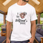 T-shirt Funny I Love My Girlfriend's Dog Custom Photo<br><div class="desc">Qui aimez-vous vraiment ? Votre petite amie ou son chien ! Offrez un cadeau parfait à votre petit ami cette journée de valentines avec cette drôle de chemise d'amant chien ! Un must pour chaque amoureux des chiens, chien maman et chien papa! Une tournure amusante sur I Love My Girlfriend,...</div>