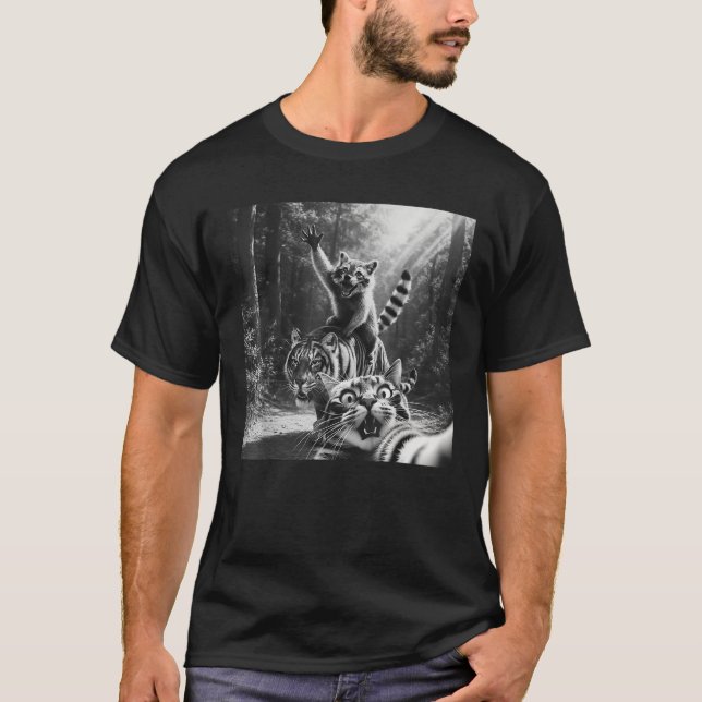 T-shirt Funny Raccoon Riding Tiger Surprised Scared Cat Se (Devant)