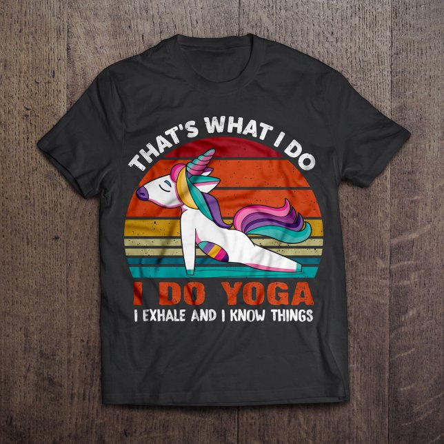 T-shirt Funny Rainbow Unicorn Yoga (Créateur téléchargé)