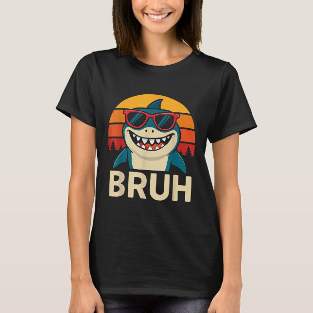 T-shirt Funny Requin Bruh avec Mème Sungles (Devant)