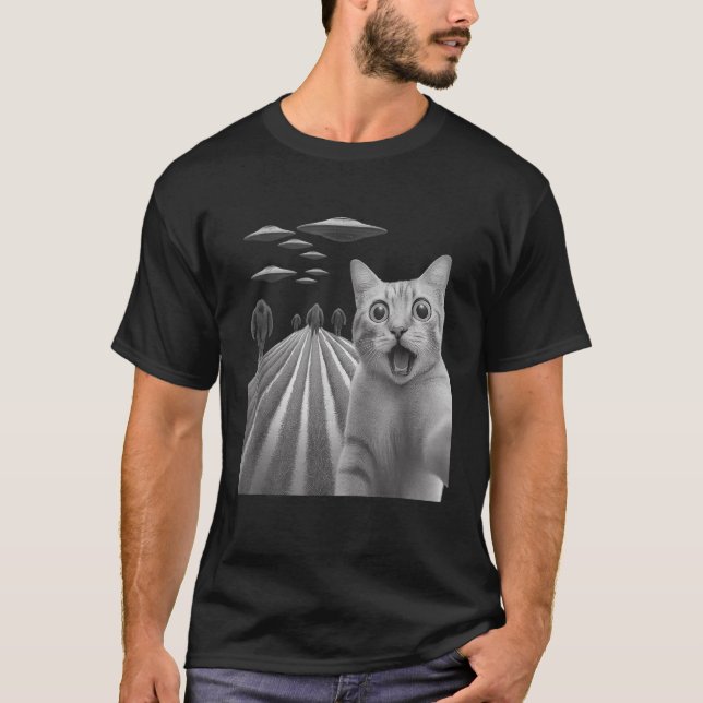 T-shirt Funny Surpris Selfie Chat Peur Avec Le Pied De Feu (Devant)