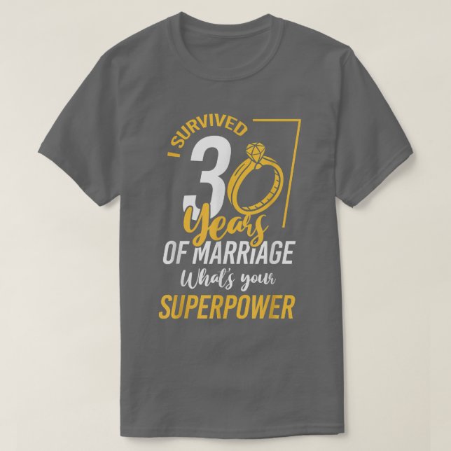 T-shirt Funny Survived 30 ans de mariage (Design devant)