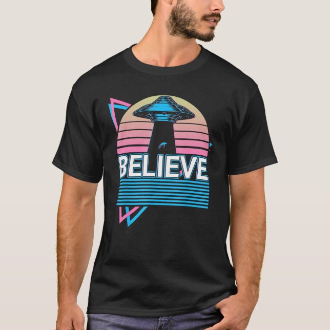 T-shirt Funny Ufo Alien Astronomy Aliens Believe (Devant)