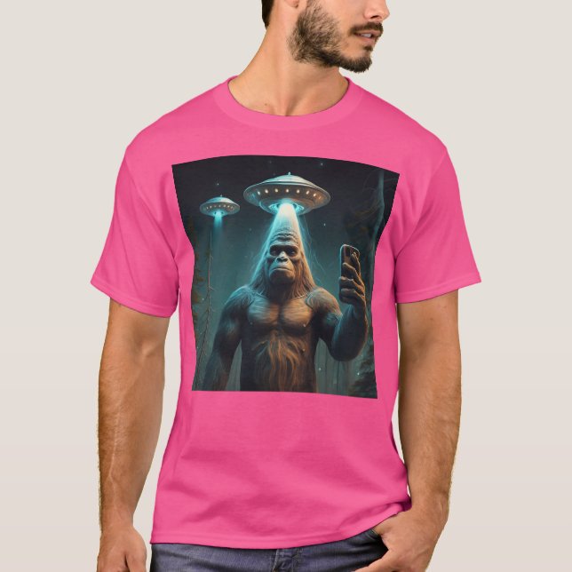T-shirt Funny Unique Selfie Bigfoot Avec Ufos bizarre (Devant)