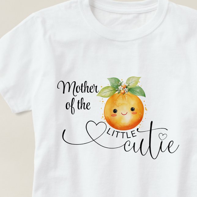 T-shirt Future maman du petit bébé mandarine mignon (Mother of the little cutie baby shower shirt.)
