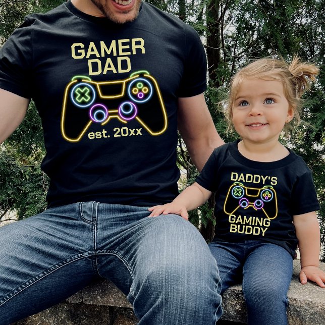 T-shirt Gamer Papa Est Date Jeu Père Enfant Correspondant (Créateur téléchargé)