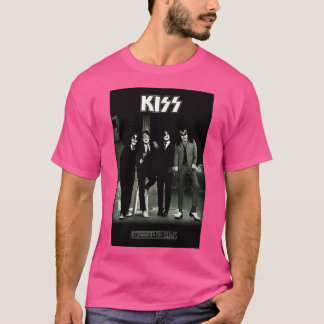 T-shirt Garçon embrassé en robe