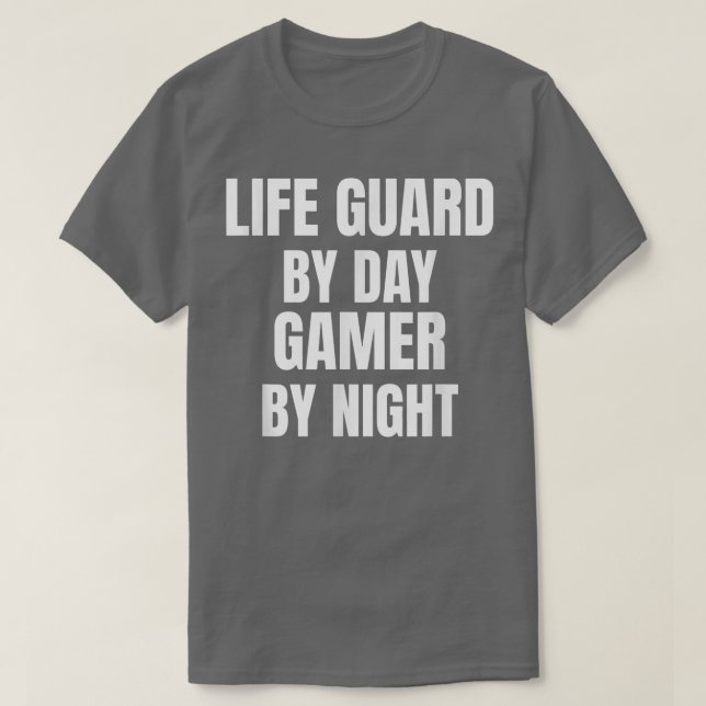 T-shirt Garde De Vie Par Joueur De Jour Par Nuit (Design devant)