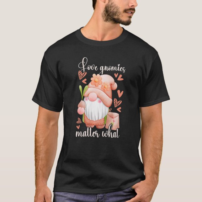 T-shirt Garden gnome with onion garden gnome hearts (Devant)