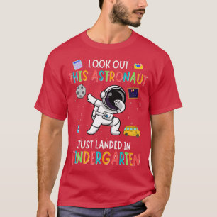 T-shirt Gardez Les Jardins D'Enfants Dabanés Des Astronaut