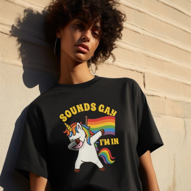 T-shirt Gay pride Dabbing Unicorne Avec Drapeau (Gay Pride Dabbing Unicorn With Flag T-Shirt by Ricaso. Sounds gay, I'm in)