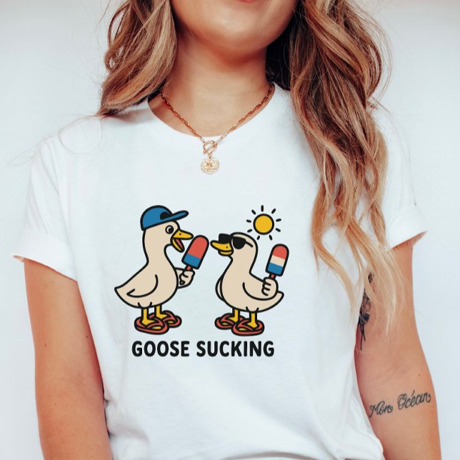 T-shirt Geese Licking Ice Cream; Cute and Silly Goose (Créateur téléchargé)
