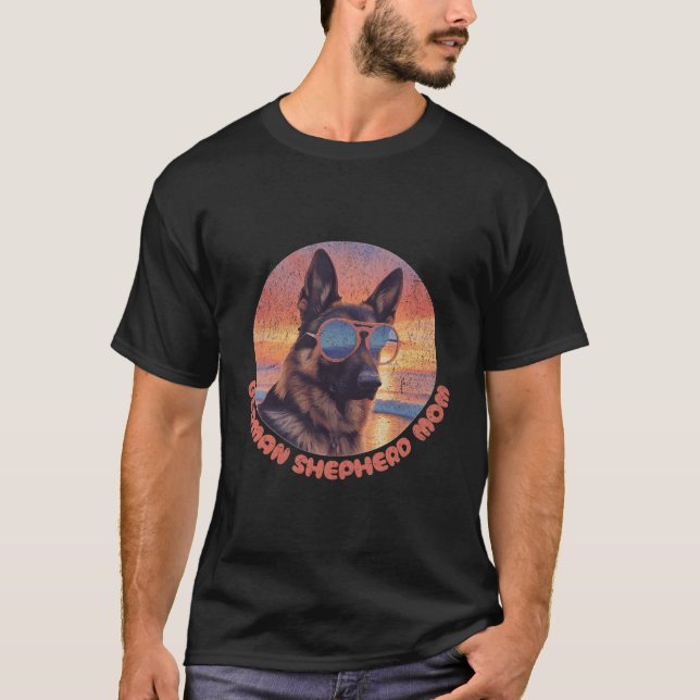 T-shirt Ger Shepherd Maman Lunettes De Soleil Et (Devant)