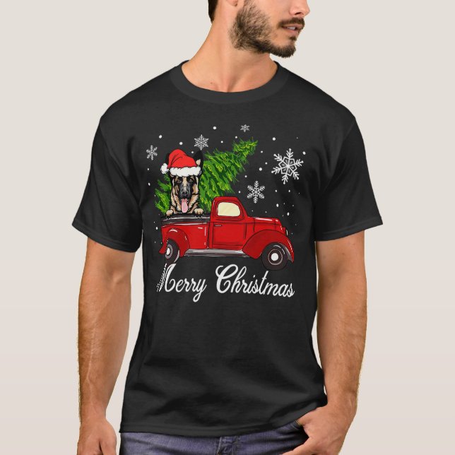 T-shirt German Shepherd Dog Riding Red Truck Christmas Dec (Devant)