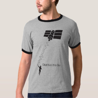 T-shirt Giants dans le satellite de vol de garçon de ciel