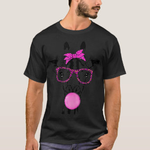 T-shirt girafe mignonne avec des lunettes de gomme à mâche