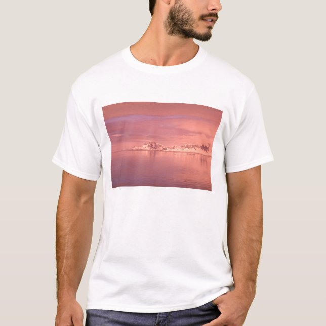 T-shirt Glace, neige, icebergs dans les canaux le long de  (Devant)