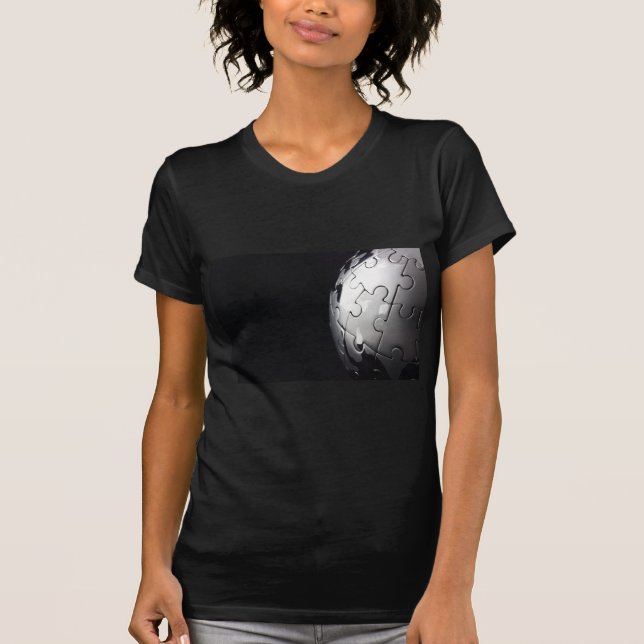 T-shirt Globe de chrome avec l'arrière - plan noir (Devant)