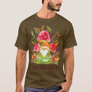 T-shirt Gnomaste mignon Méditer Gnome Funny Yoga