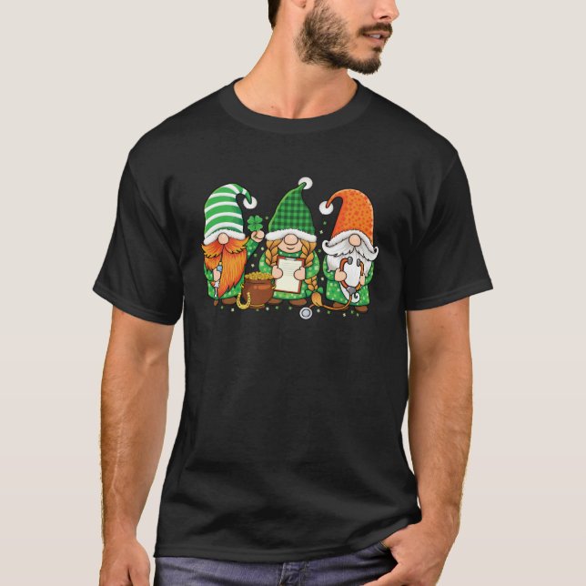 T-shirt Gnome Nurses Saint Pattys day Scrub Nurse St Patri (Devant)