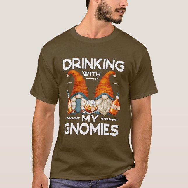 T-shirt Gnomes Bourbon Drôle Pour Les Hommes - Boire Avec  (Devant)