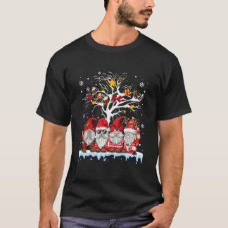T-shirt Gnomes Dans Lumières D'arbre Laid De Gnome Rouge N