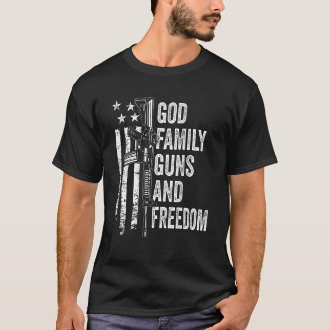 T-shirt God Family Guns & Freedom Pro Gun Usa 4 juillet (Devant)