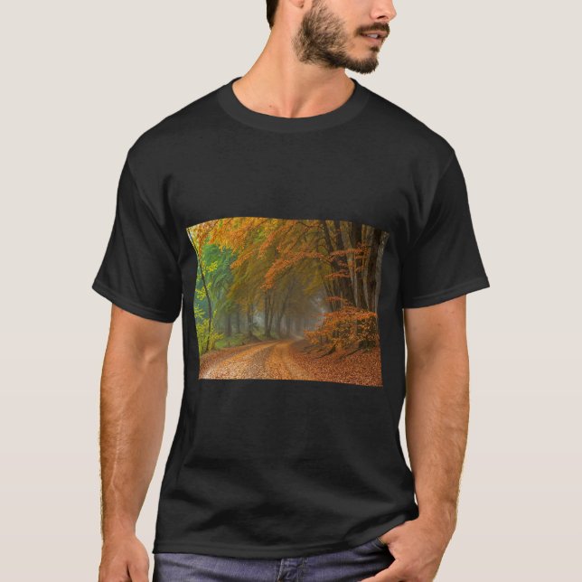 T-shirt Golden Autumn Forest Scene Tee (Devant)