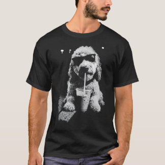 T-shirt Goldendoodle Drôle Buvant un Café Glacé Chien Avec