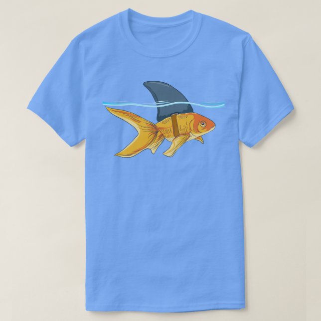 T-shirt Goldfish with Shark Fin Funny (Design devant)