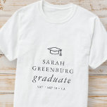 T-shirt Graduate Moderne Minimaliste Simple Chic Graduatio<br><div class="desc">Design est composé de typographie serif sur un arrière - plan simple. Disponible ici : http://www.zazzle.com/store/selectpartysupplies</div>