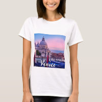 Grand Canal avec gondoles et église à Venise